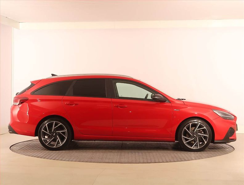 Hyundai i30 (2023) N Line Premium 1.5 T-GDI MHEV - fotka 6 z 27