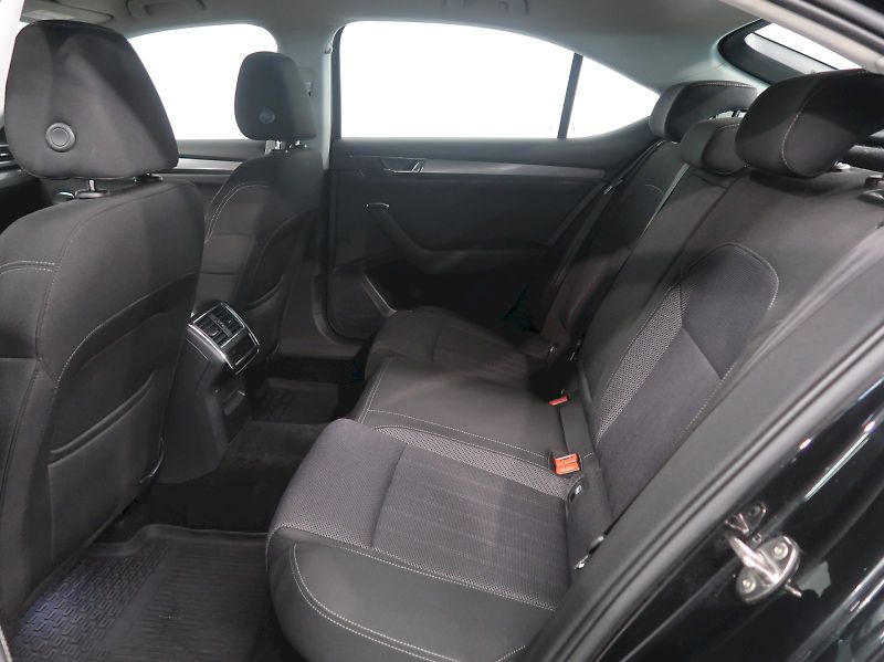 Škoda Superb (2021) STYLE 1.5TSI 110KW DSG - fotka 16 z 37
