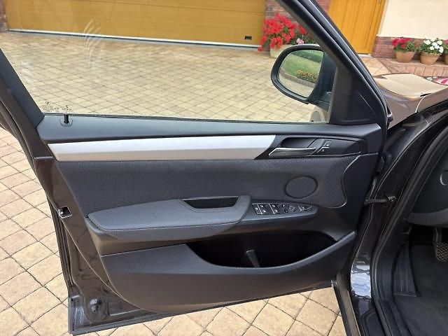 BMW X4 X DRIVE 20D - fotka 24 z 29