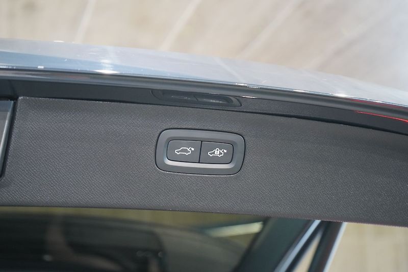 Volvo XC90 B5 PLUS Bright, Vzduch, 360° - fotka 16 z 50
