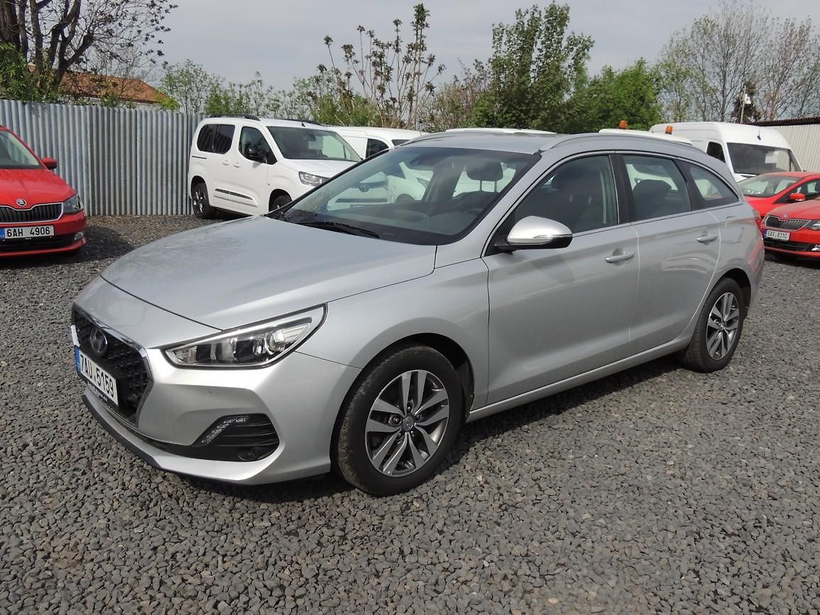 Hyundai i30 Combi 1.6CRDi,100kw,automat,ČR