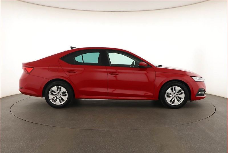 Škoda Octavia (2022) 1.5 TSI G-TEC - fotka 6 z 20
