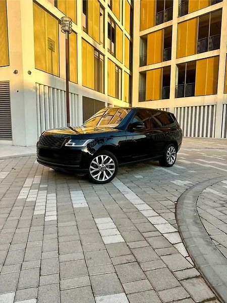 Land Rover Range Rover (2018) Vlajková loď značky - fotka 1 z 13