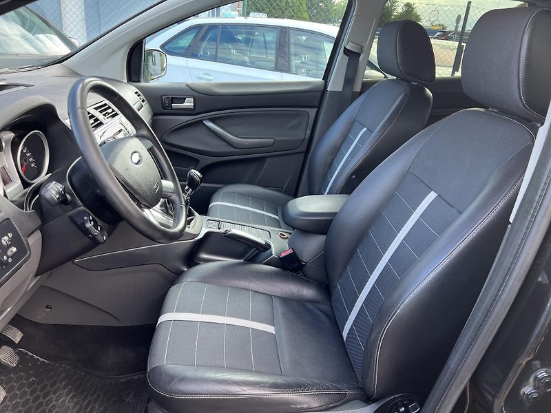 Ford Kuga 2.0TDCi 4x4 TEMPOMAT KLIMA ALU - fotka 9 z 40