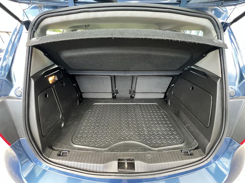 Opel Meriva 1.4i 16v 74kw KLIMA TAŽNÉ  ČR - fotka 23 z 37
