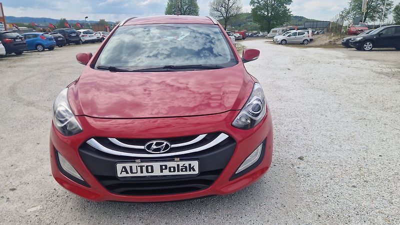 Hyundai i30 1,6 I - fotka 1 z 10