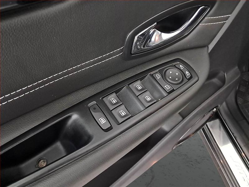 Renault Grand Scénic (2013) Bose 1.6 dCi, Navi, Tempomat - fotka 15 z 16