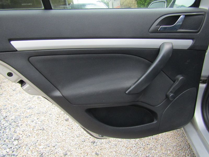 Škoda Octavia (2005) 1.9 TDI 77kW BEZ DPF - fotka 20 z 39