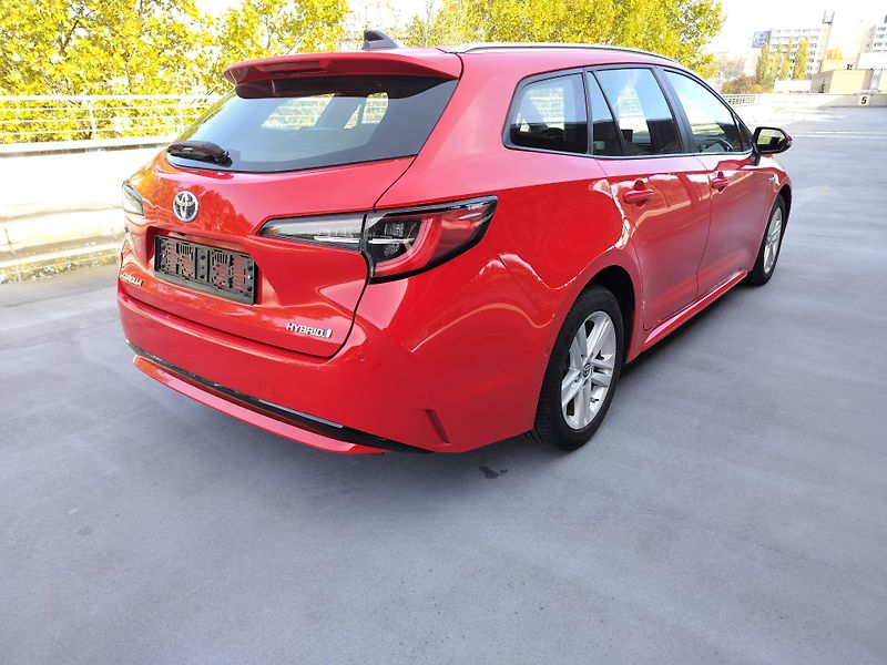 Toyota Corolla 1.8Hybrid comfort vyhř.sedacky - fotka 7 z 29