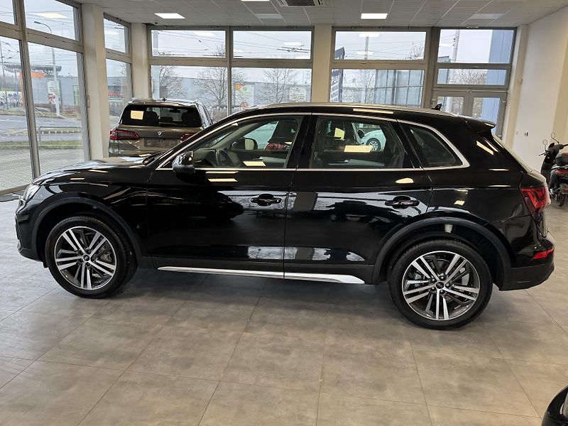 Audi Q5 (2023) 40TFSI 4x4 Advanced Tažné LED  - fotka 4 z 42