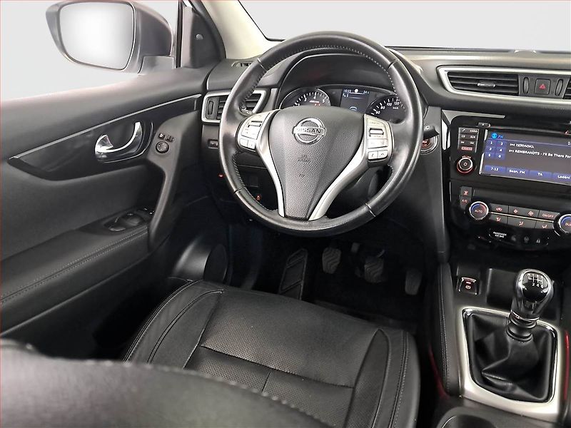 Nissan Qashqai (2016) 1.2 DIG-T, Kůže, Navi - fotka 7 z 20