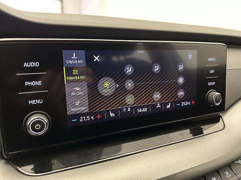 Škoda Octavia 2.0 TDI Ambition - fotka 15 z 25