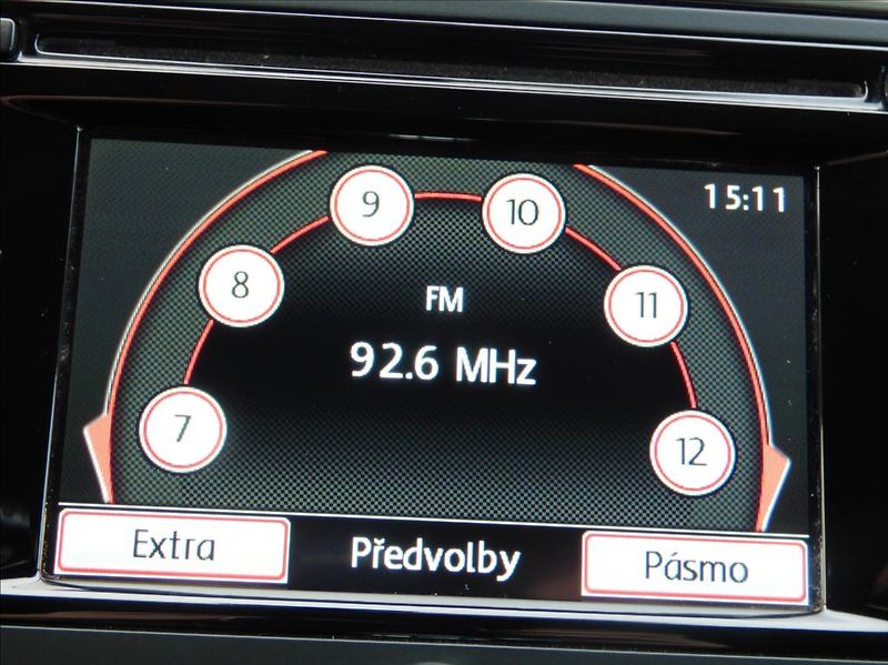 Volkswagen Tiguan 1,4 TSI 90KW SPORT - fotka 44 z 50