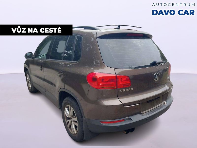 Volkswagen Tiguan 2,0 TSI DSG 4Motion Panorama - fotka 2 z 12