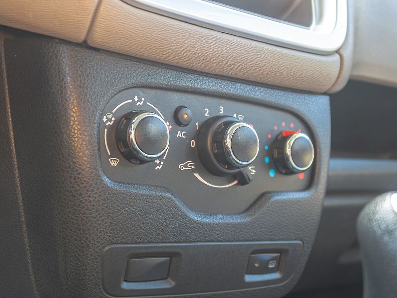 Dacia Dokker (2014) ČR 1.6i ROZVODY – 1 MAJITEL - fotka 18 z 39