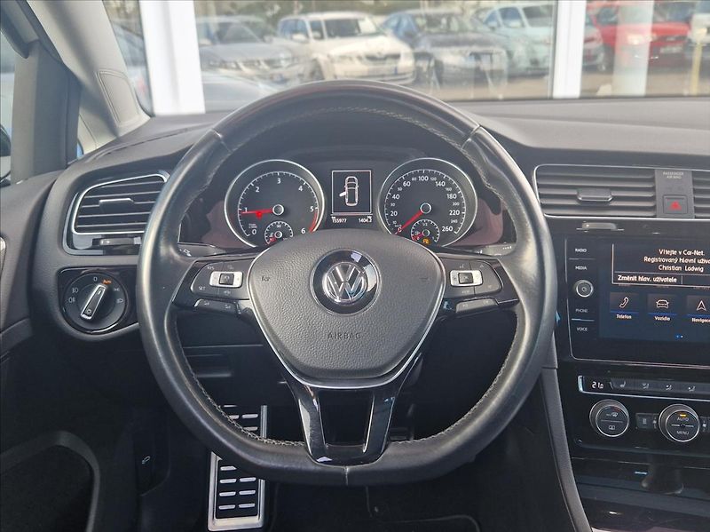 Volkswagen Golf 1,6 TDI LED KOMP.SERV.HISTORIE - fotka 23 z 50
