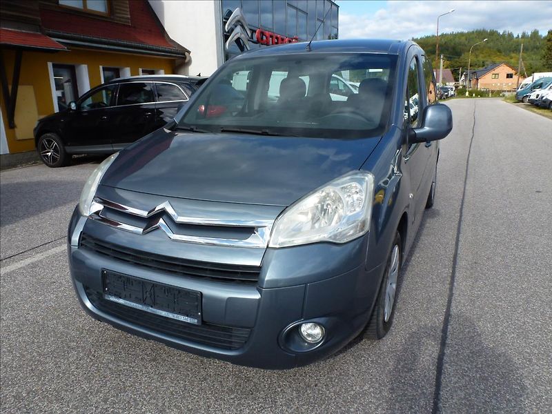 Citroën Berlingo 1,6 HDi  Multispace - fotka 2 z 44