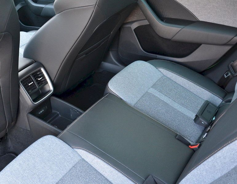 Škoda Octavia (2025) Combi 1.5 TSI 110 kW TOP Selec - fotka 11 z 26