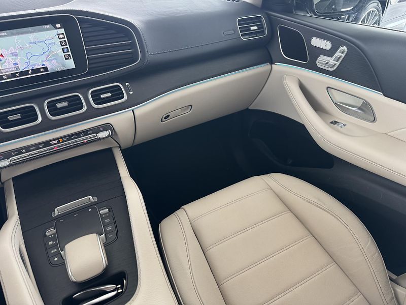Mercedes-Benz GLE (2022) 300d 4 MATIC AMG  - fotka 13 z 39