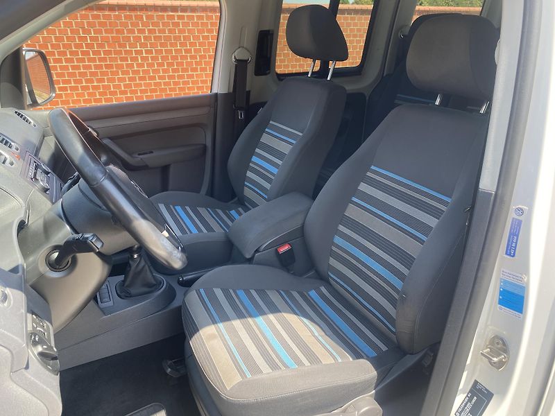 Volkswagen Caddy (2012) 1.2TSi,KLIMA, TEMP,VÝB.STAV!! - fotka 14 z 35