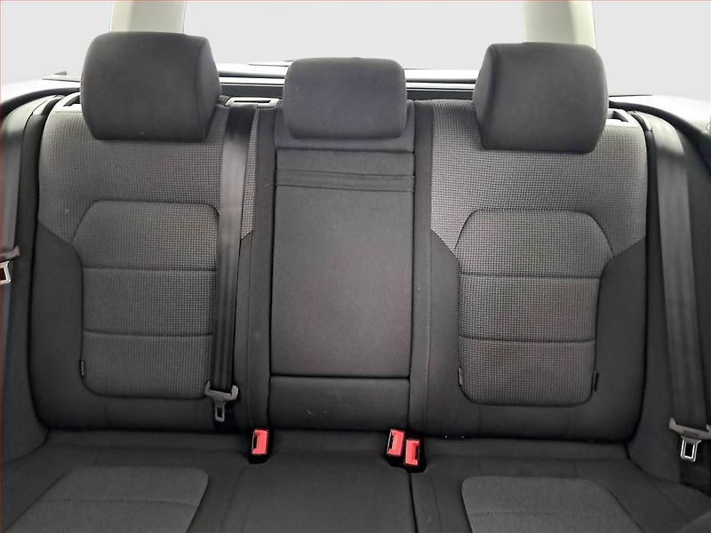 Volkswagen Passat (2014) Comfortline 2.0 TDI, Navi - fotka 10 z 17