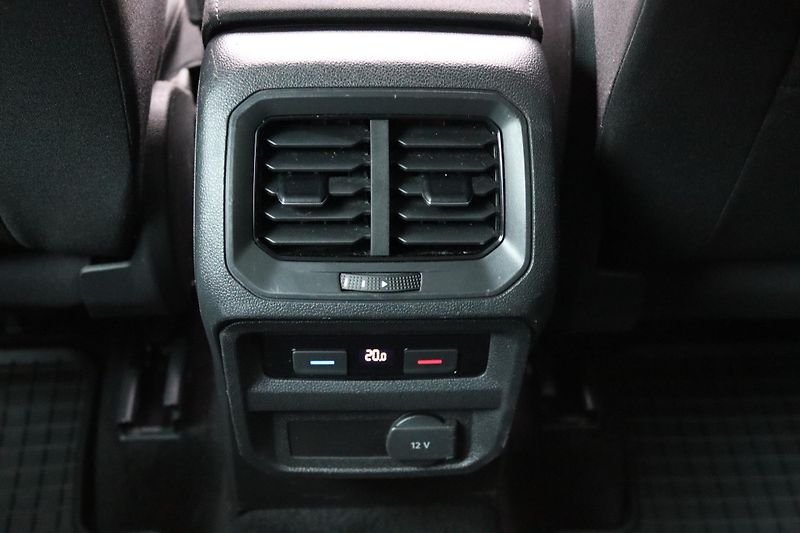 Volkswagen Tiguan 1.4TSI 110kW ČR 1 MAJITEL - fotka 36 z 50