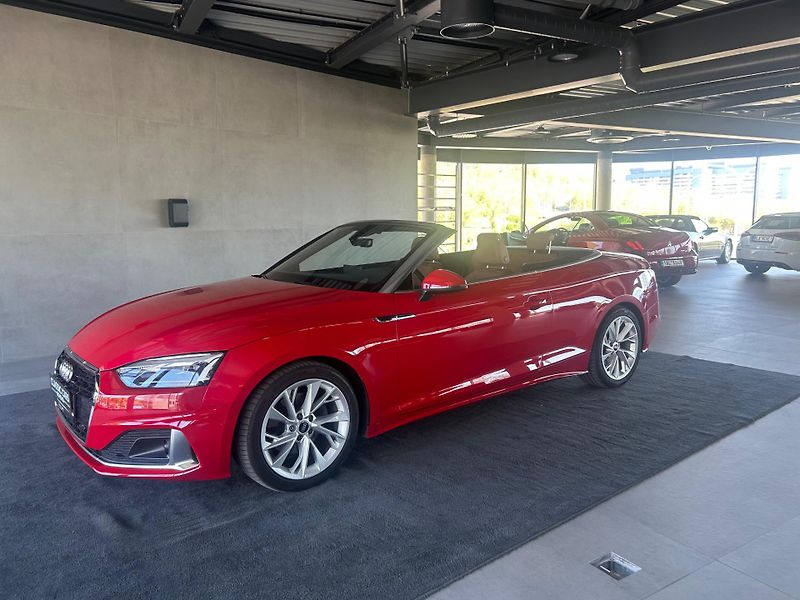 Audi A5 (2022) Cabriolet 2.0 TDI S-tronic - fotka 2 z 27
