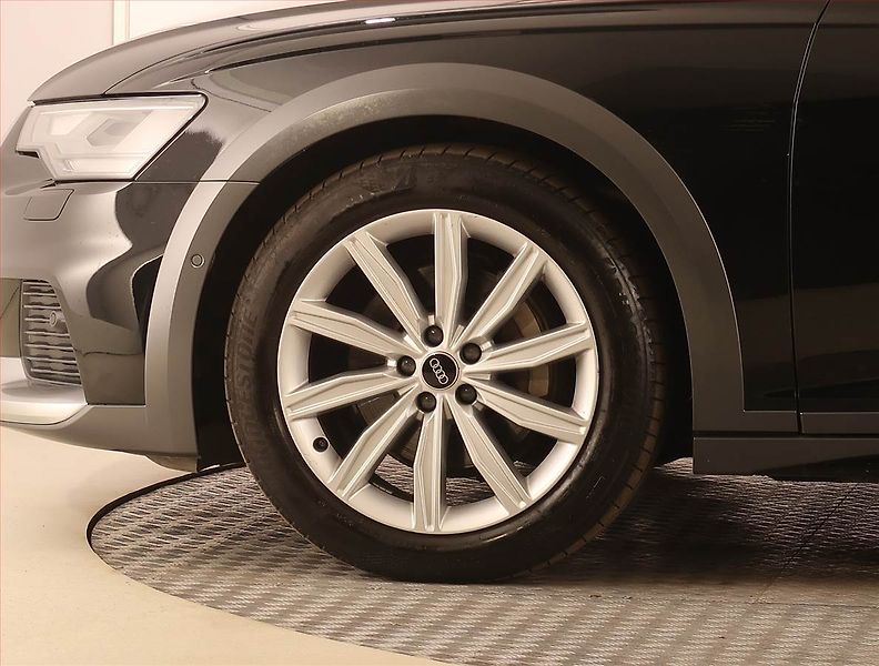 Audi A6 Allroad (2022) 45 TDI - fotka 15 z 26