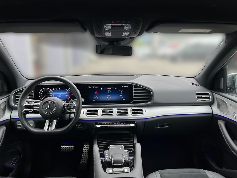 Mercedes-Benz GLE 300d 4MATIC AMG Line Airmatic - fotka 14 z 21
