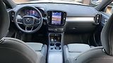 Volvo XC40 CORE, B3 FWD, 120+10 kW / 163+ - náhled 13