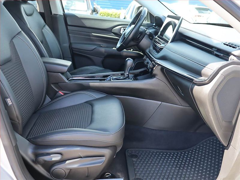 Jeep Compass (2023) 1.5 Turbo e-Hybrid - fotka 9 z 20