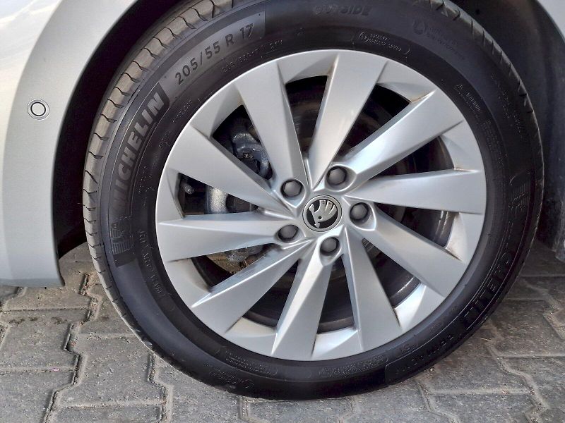 Škoda Octavia (2025) TOP SELECTION 2,0 TDI 110 KW 7 - fotka 14 z 25