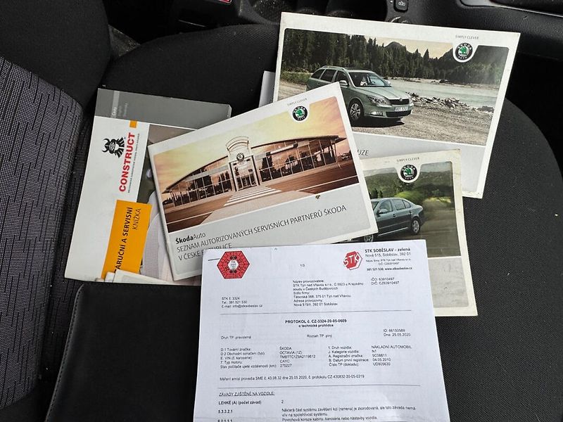 Škoda Octavia (2010) 1.6 TDi, odpočet DPH - fotka 27 z 32