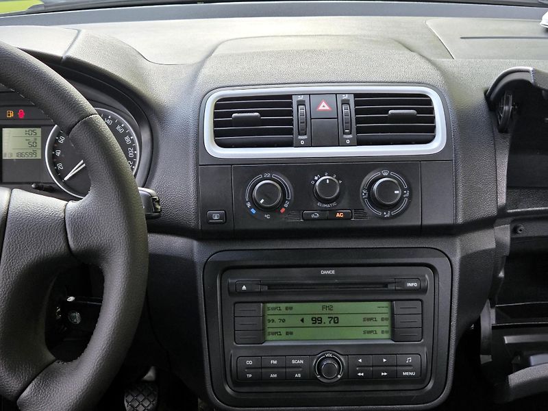 Škoda Roomster i 16V *SERV.KNÍŽKA*KLIMA      - fotka 33 z 40