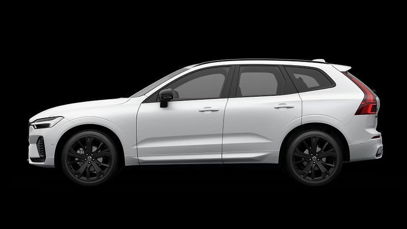 Volvo XC60 (2026) ULTRA BLACK EDITION, B5 AWD, 1 - fotka 2 z 12