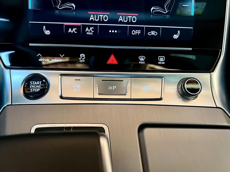 Audi A7 2,0 45 TFSi / QUATTRO / S-LINE - fotka 36 z 52