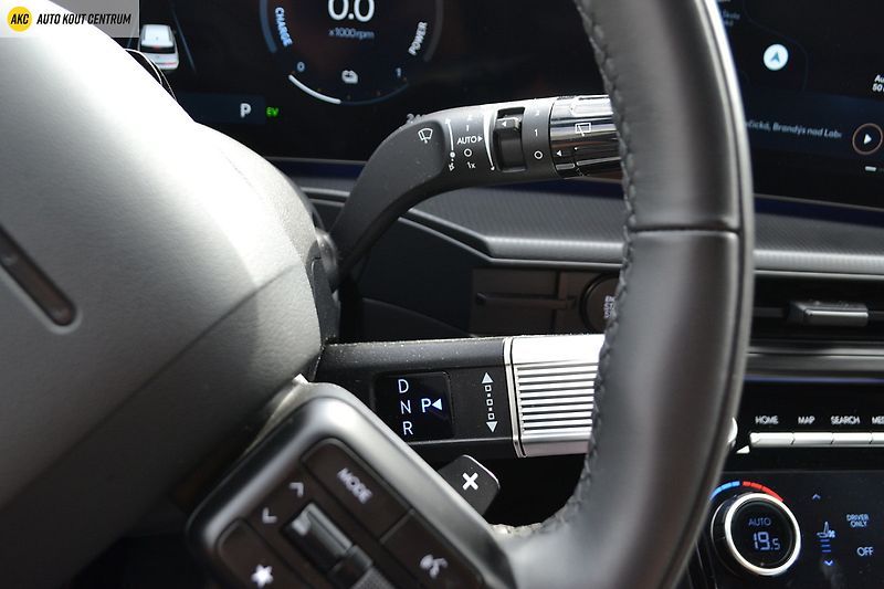 Hyundai Santa Fe 1.6T-GDI HEV 4WD CALLIGRAPHY 7 - fotka 71 z 95