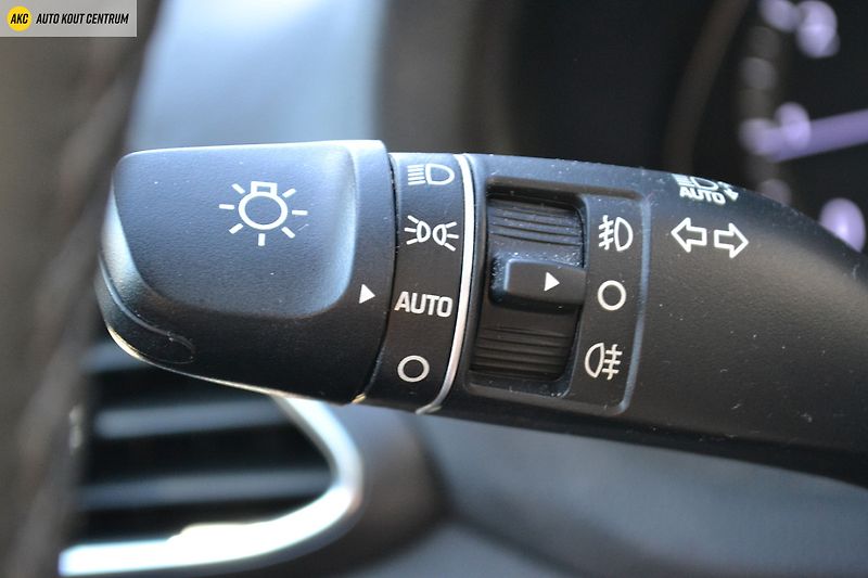 Hyundai i30 FB 1.0T-GDI COMFORT ALU16 - fotka 33 z 54