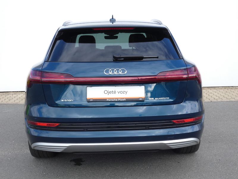 Audi e-tron (2020) 55 Quattro SoH100% - fotka 15 z 30