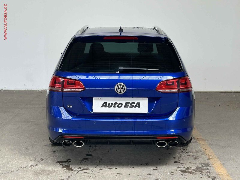 Volkswagen Golf (2016) 2.0 TSI 4x4, ČR, DSG, STK8 - fotka 5 z 19