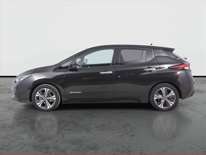 Nissan Leaf (2019) 40 kWh, SoH 88%, Automat - fotka 3 z 18