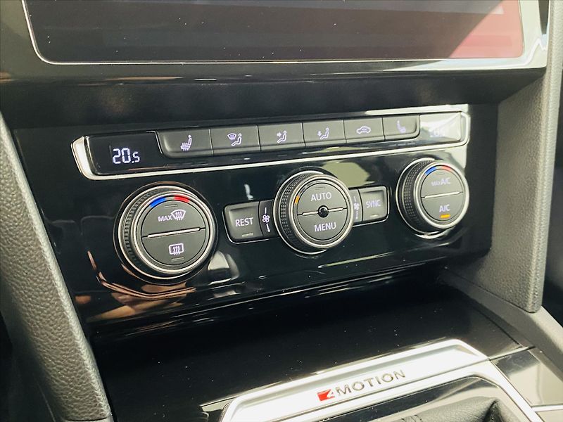 Volkswagen Arteon 2,0 BiTDI DSG 4Motion Elegance - fotka 20 z 26