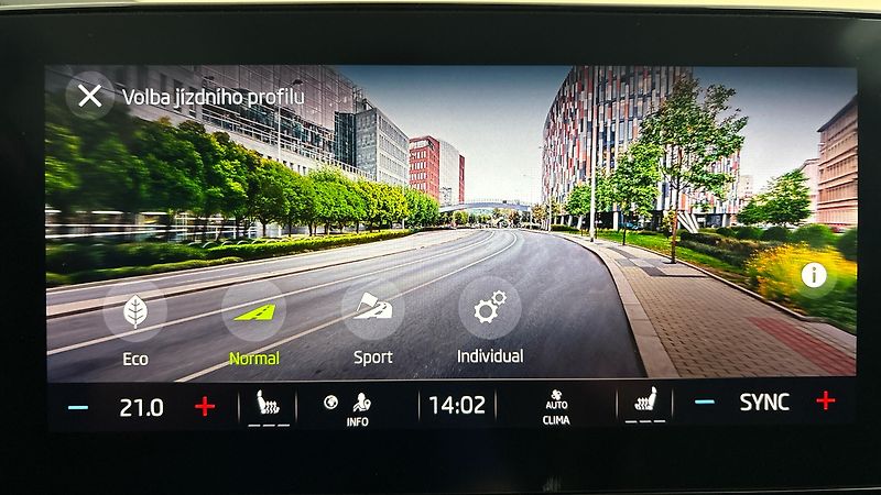 Škoda Octavia 1.5 TSI E-Tec DSG Style Combi - fotka 25 z 25