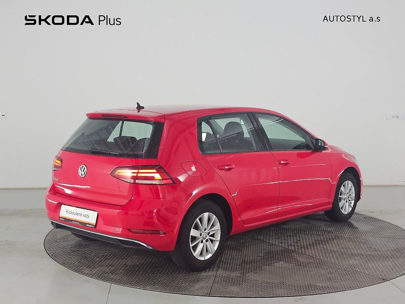 Volkswagen Golf (2018) 1.0TSI 81kW 6MT - fotka 2 z 28