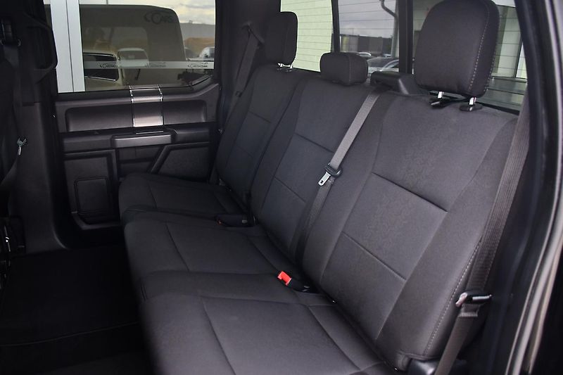 Ford F-150 2.7 L ECOBOOST XLT SPORT 4X4 - fotka 22 z 38