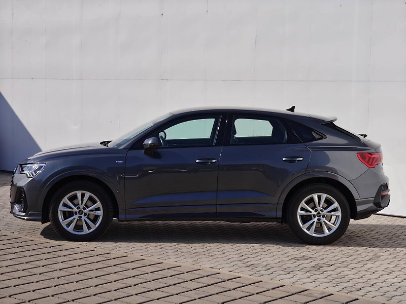 Audi Q3 35 S line STT 1,5TFSI CoD - fotka 3 z 24