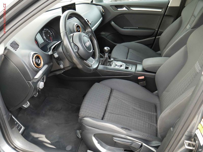 Audi A3 (2013) 2.0TDi, Ambition - fotka 9 z 22