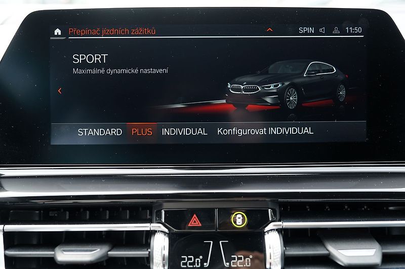 BMW Řada 8 840i Gran Coupe/Led/340 PS - fotka 42 z 49