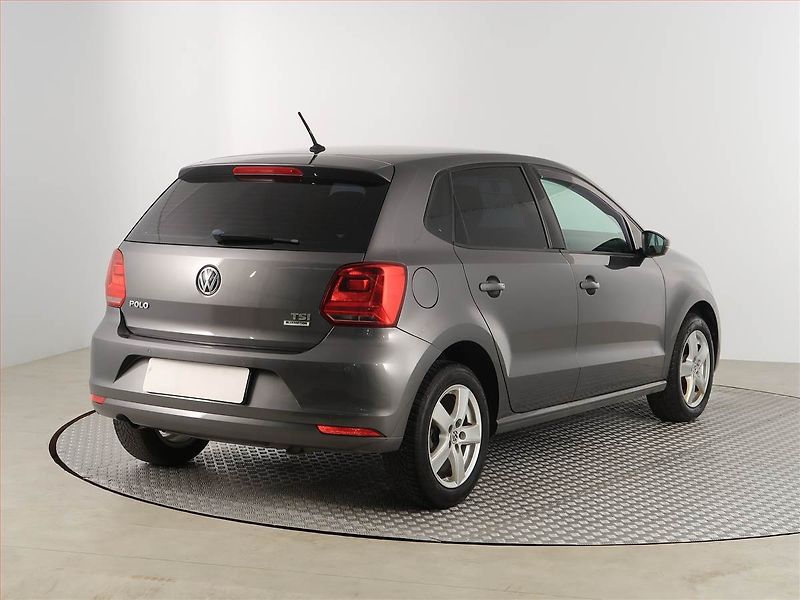 Volkswagen Polo (2015) Comfortline 1.2 TSI - fotka 5 z 15