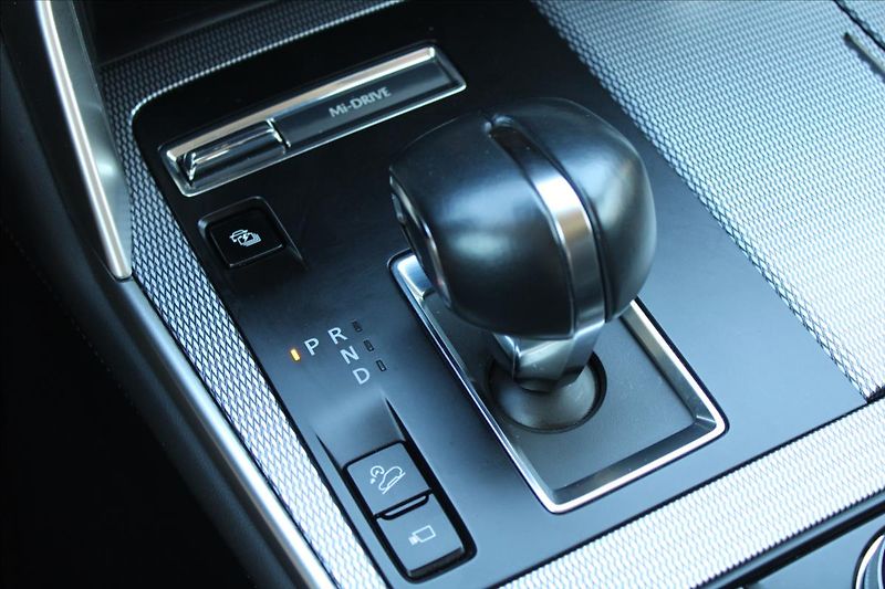 Mazda CX-60 2,5 PHEV  1MAJ,HOMURA,A/T,4X4 - fotka 31 z 50